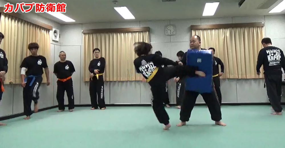 対ナイフ キック 立関節技 東京で護身術を習う カパプ防衛館道場 対ナイフ キック 立関節技 東京で護身術を習う カパプ防衛館道場